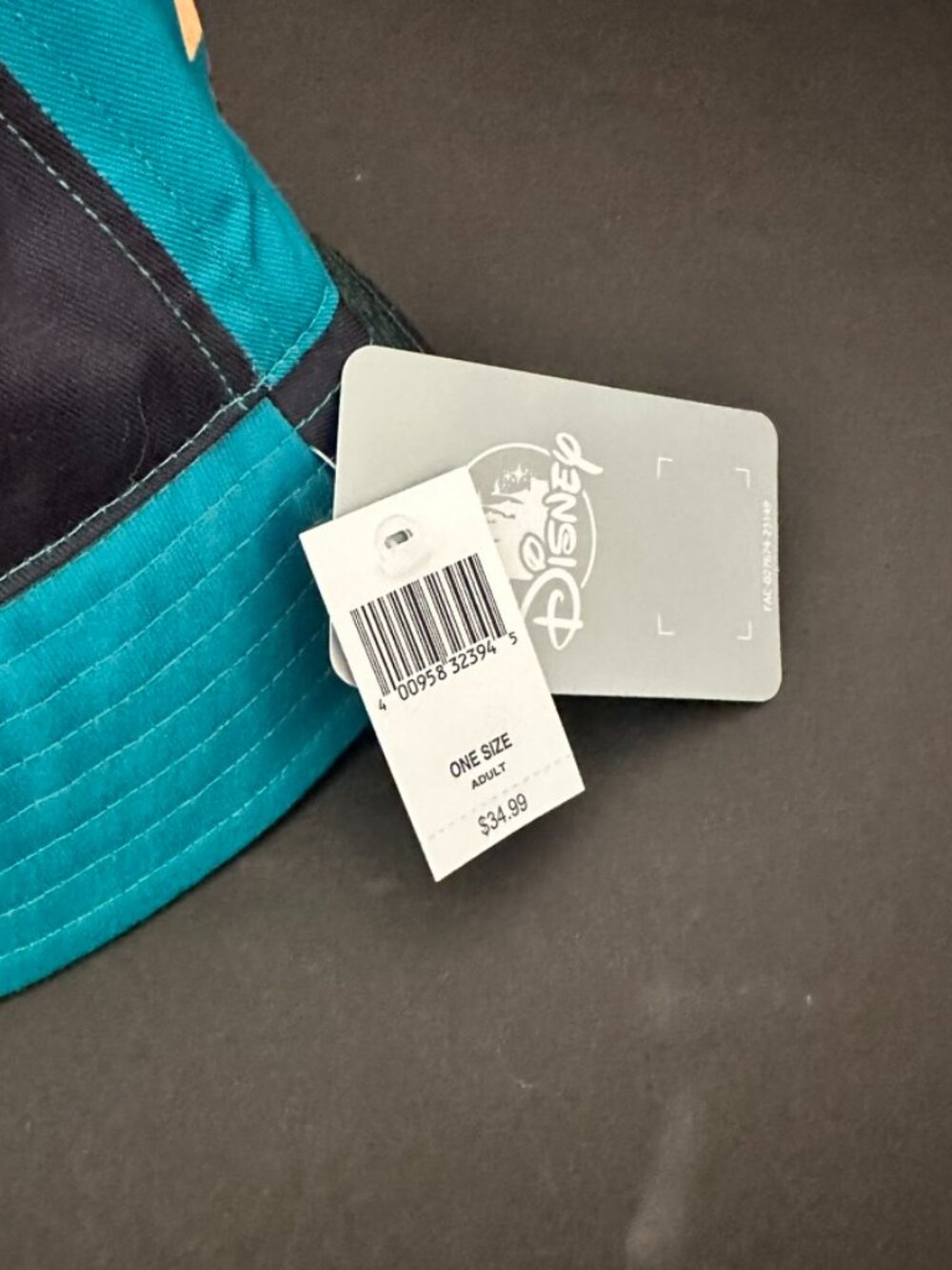 Disney Encanto La Familia Reversible Bucket Hat NEW - Picture 5 of 7